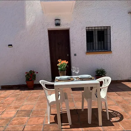 A Estrenar Preciosa Suite-centrico-con Jardin Y Porche * トレモリノス