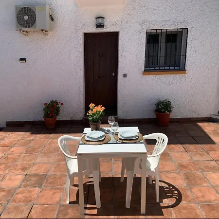 A Estrenar Preciosa Suite-centrico-con Jardin Y Porche * Torremolinos
