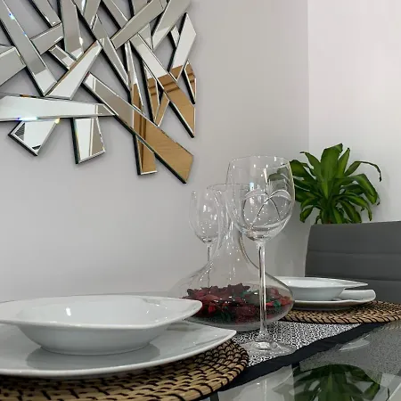 아파트 A Estrenar Preciosa Suite-centrico-con Jardin Y Porche *