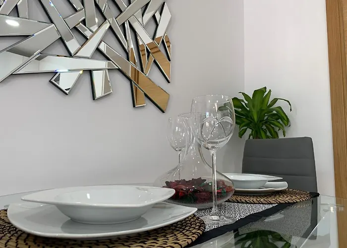 Apartamento A Estrenar Preciosa Suite-céntrico-con Jardín Y Porche *