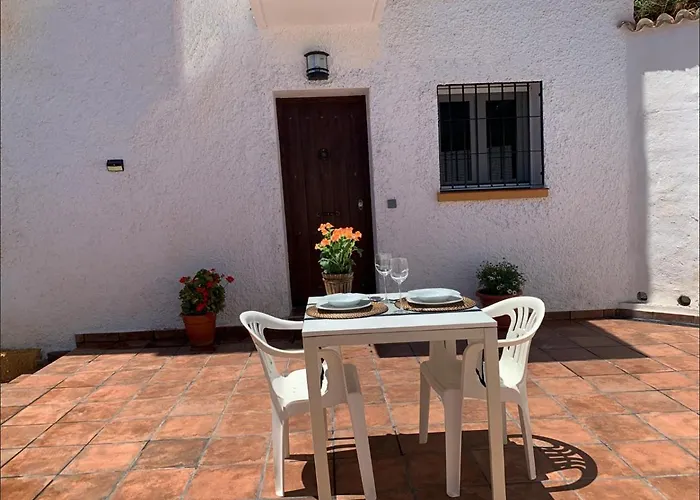 A Estrenar Preciosa Suite-céntrico-con Jardín Y Porche * Torremolinos