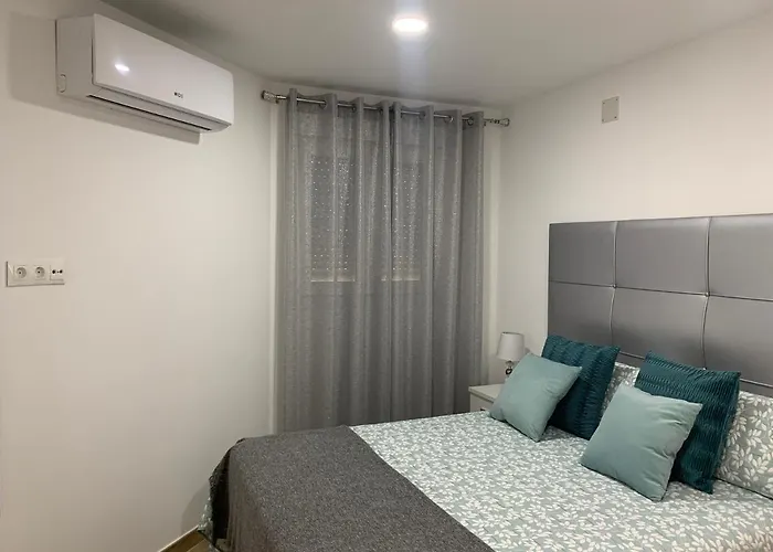 A Estrenar Preciosa Suite-céntrico-con Jardín Y Porche * Torremolinos