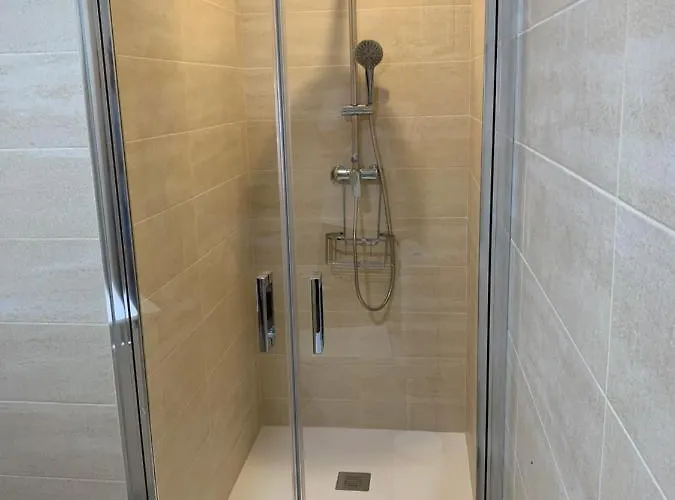 A Estrenar Preciosa Suite-centrico-con Jardin Y Porche Apartment *