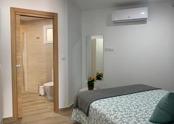 Apartamento A Estrenar Preciosa Suite-céntrico-con Jardín Y Porche