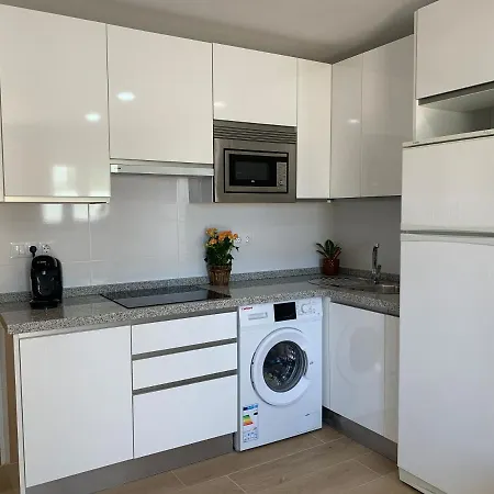 شقة A Estrenar Preciosa Suite-centrico-con Jardin Y Porche توريمولينوس