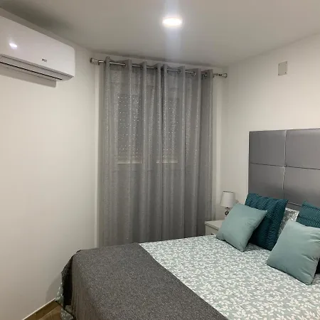A Estrenar Preciosa Suite-centrico-con Jardin Y Porche * Torremolinos
