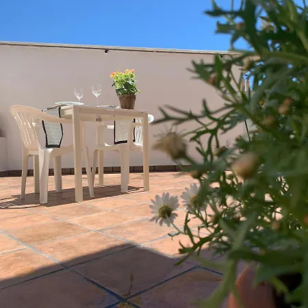 A Estrenar Preciosa Suite-centrico-con Jardin Y Porche Apartament *