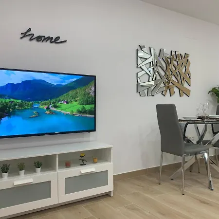 A Estrenar Preciosa Suite-centrico-con Jardin Y Porche Apartament