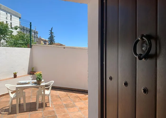 A Estrenar Preciosa Suite-centrico-con Jardin Y Porche Apartament